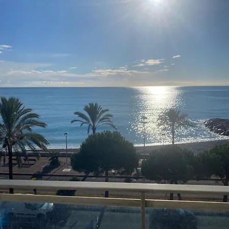 Appartement Lovely 2-Bed Apartment With Sea View Cagnes-sur-Mer